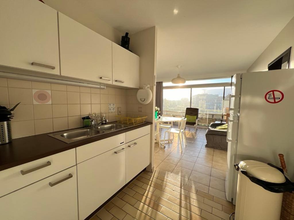 Appartement Residentie Astrid Met Private Parking ブレーデネ エクステリア 写真